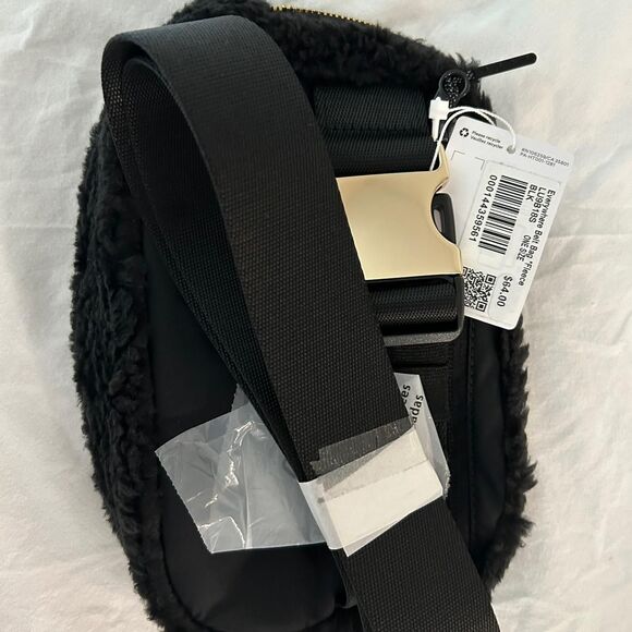 NEW lululemon black Sherpa everywhere belt bag furry teddy shearling - Picture 2 of 2